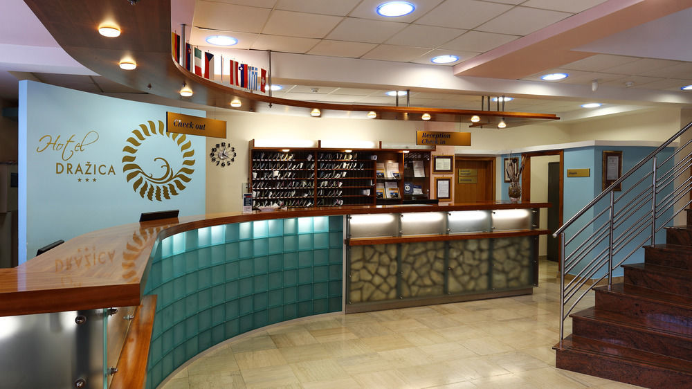 Villa Tamaris - Hotel Resort Drazica Крк Екстер'єр фото