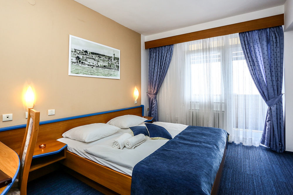 Villa Tamaris - Hotel Resort Drazica Крк Екстер'єр фото