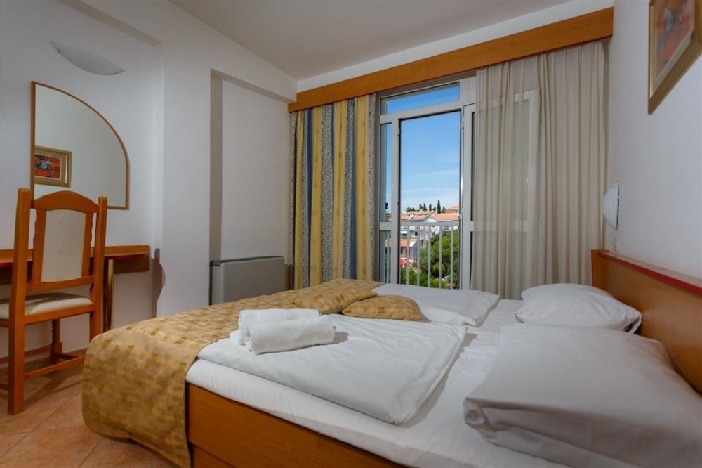 Villa Tamaris - Hotel Resort Drazica Крк Екстер'єр фото